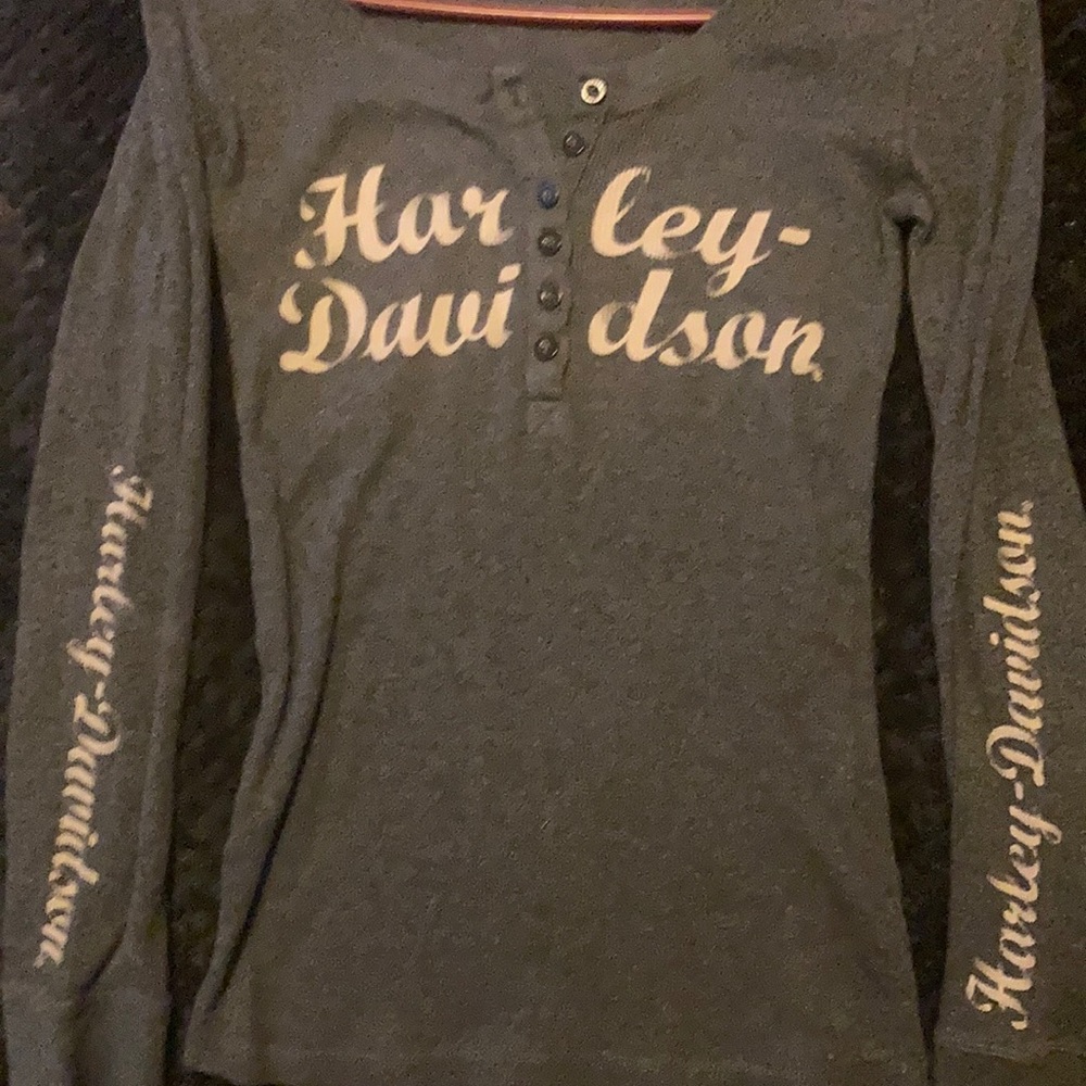 Small Long sleeve